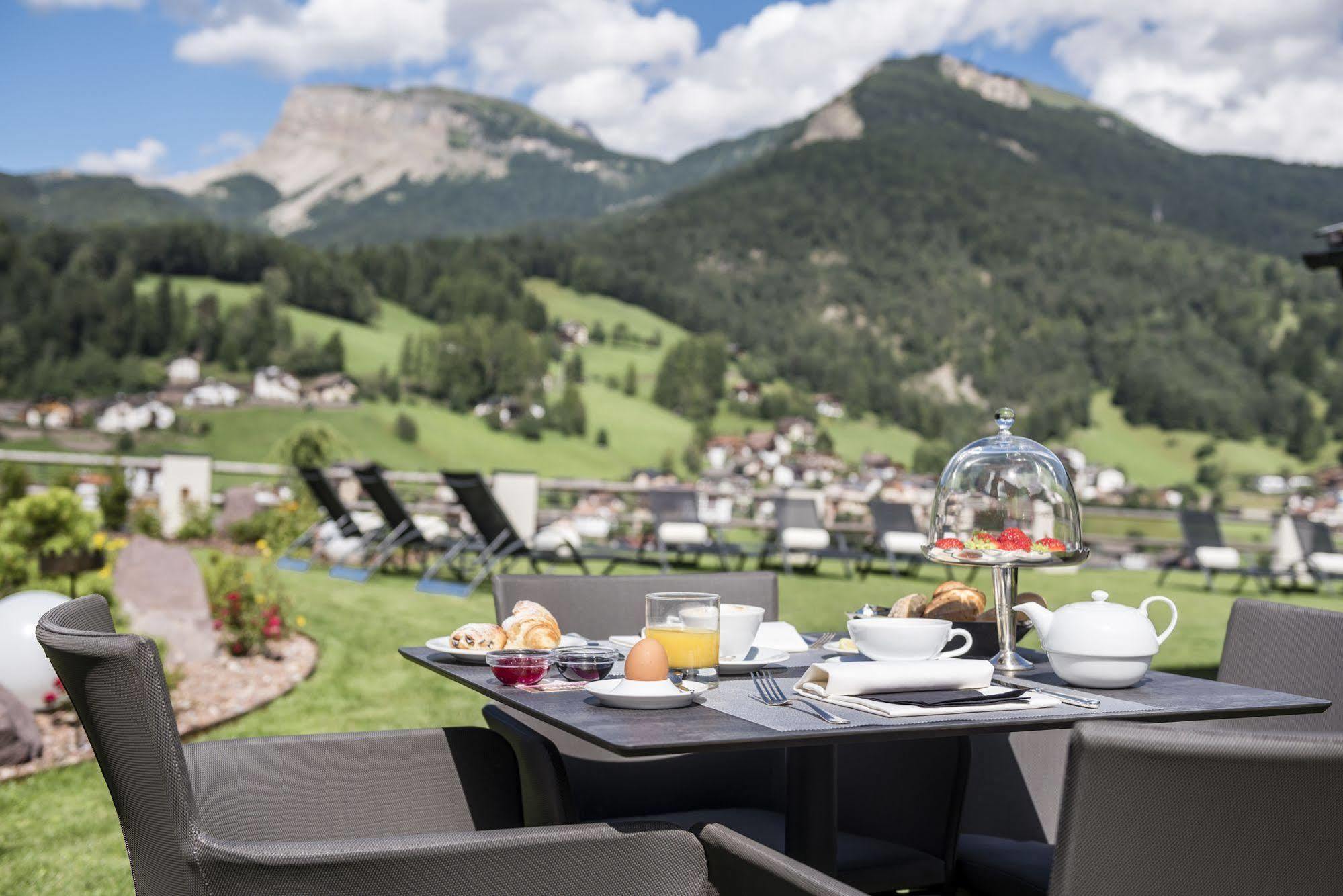 Hotel Rainell Dolomites Retreat à Ortisei Extérieur photo